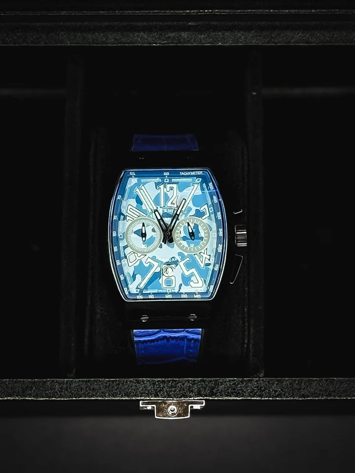 Fashion Watch Rich Blue Colour Sharp dial
